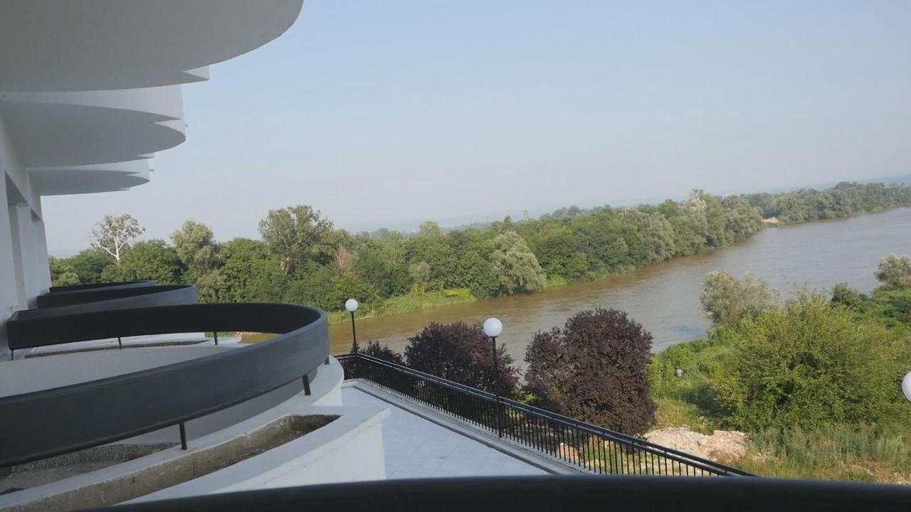 Plaza Hotel Varvarin ภายนอก รูปภาพ