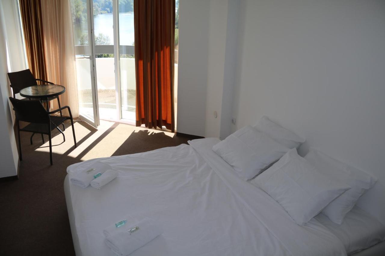 Plaza Hotel Varvarin ภายนอก รูปภาพ