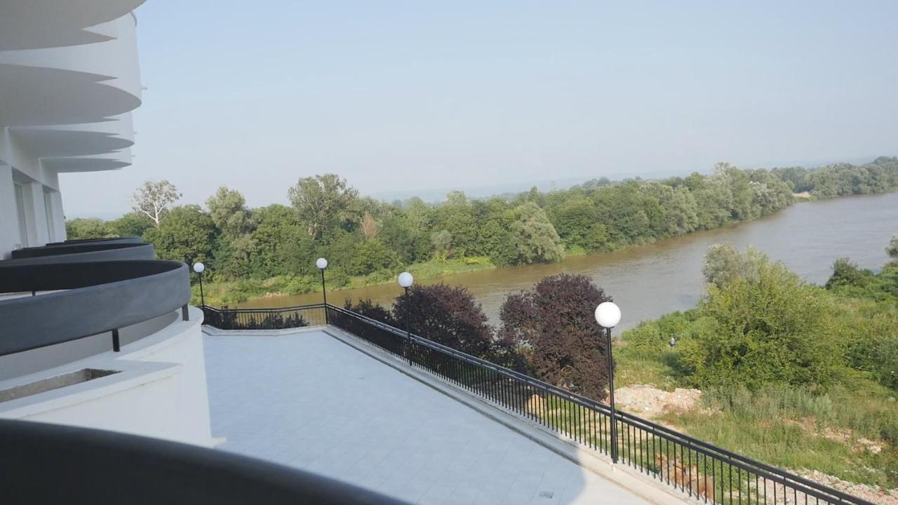 Plaza Hotel Varvarin ภายนอก รูปภาพ